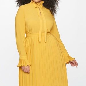 Elegant Eloquii Mustard Pleated Dress